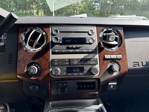 Used 2012 Ford F250 Lariat w/ Chrome Pkg AWD/4WD image 19