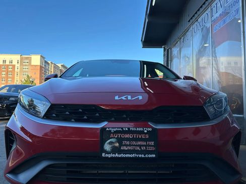 Used 2024 Kia Forte LXS image 8