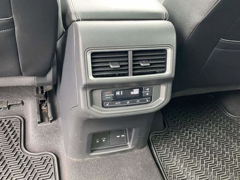 Certified 2024 Volkswagen Atlas SEL Premium R-Line AWD/4WD image 24