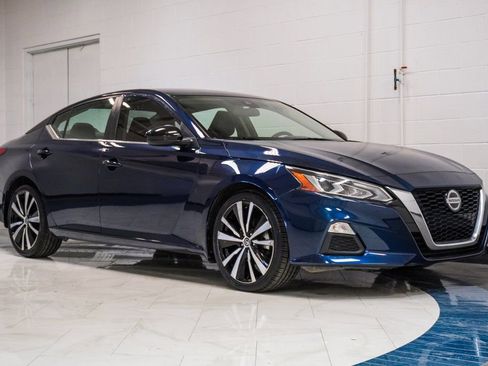 Used 2022 Nissan Altima 2.5 SR FWD image 5
