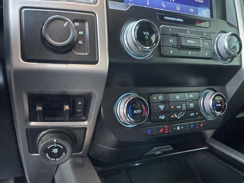 Used 2021 Ford F450 Platinum w/ FX4 Off-Road Package image 21