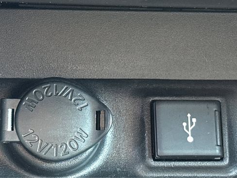 Used 2022 Toyota RAV4 XLE w/ Convenience Package image 31