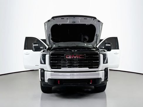 Used 2024 GMC Sierra 2500 AT4 w/ AT4 Premium Plus Package AWD/4WD image 26