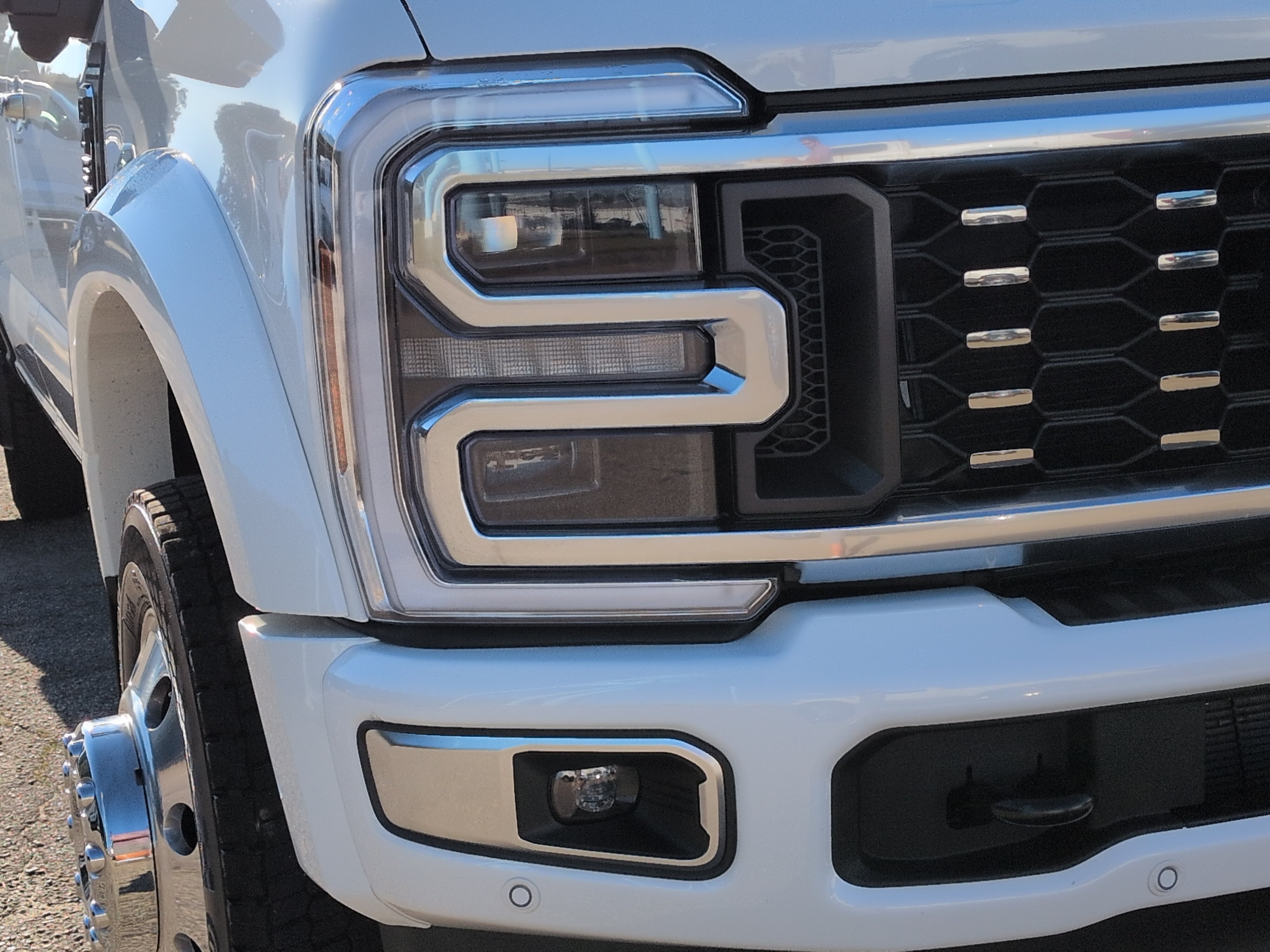 Used 2026 Ford F450 Platinum w/ Platinum Plus Package AWD/4WD image 8
