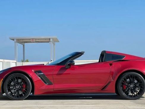 Used 2015 Chevrolet Corvette Z06 w/ 3LZ Preferred Equipment Group image 13