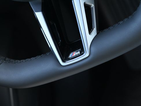 Used 2026 BMW 540i xDrive w/ M Sport Package AWD/4WD image 25