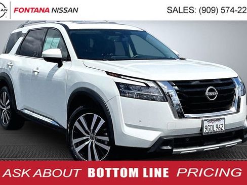 Certified 2023 Nissan Pathfinder Platinum w/ Cargo Package FWD image 1