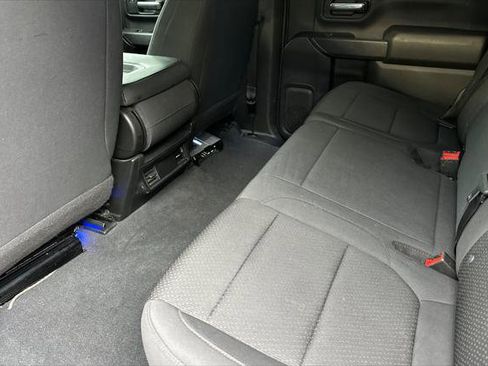 Used 2020 Chevrolet Silverado 2500 Custom w/ Custom Value Package image 11