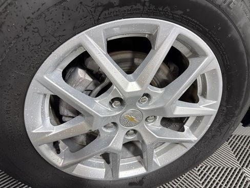 Used 2024 Chevrolet Equinox LT image 14