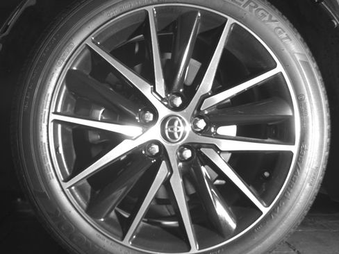 Used 2021 Toyota Camry SE FWD image 15