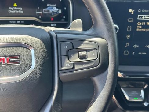 Certified 2023 GMC Sierra 1500 AT4 w/ Technology Package AWD/4WD image 17