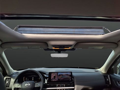 New 2026 Nissan Pathfinder Platinum AWD/4WD image 17