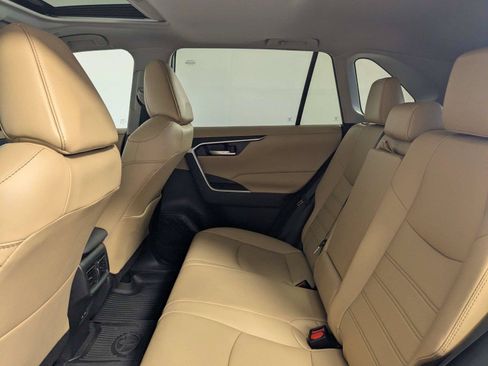 Used 2023 Toyota RAV4 XLE Premium FWD image 37
