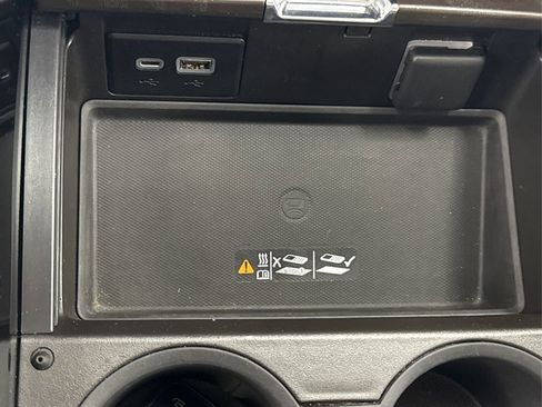 Used 2022 GMC Yukon Denali image 46