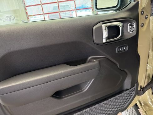 New 2026 Jeep Gladiator Sport image 6