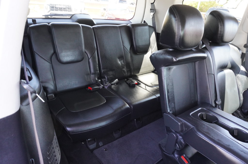 Used 2024 Nissan Armada SV RWD image 11