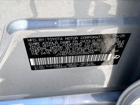 Used 2025 Lexus IS 350 F Sport w/ Accessory Package RWD image 35