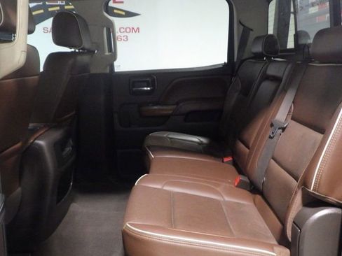 Used 2019 Chevrolet Silverado 3500 High Country w/ Duramax Plus Package image 7