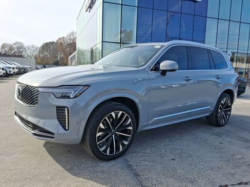 New 2026 Volvo XC90 B6 Plus w/ Protection Package Premier image 10