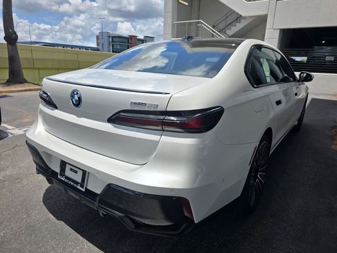 New 2026 BMW i7 eDrive50 w/ M Sport Package RWD image 21