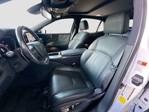 Used 2023 Lexus LS 500 RWD image 19