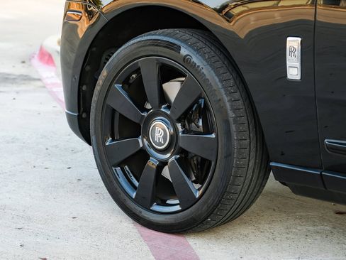 Used 2021 Rolls-Royce Cullinan image 66