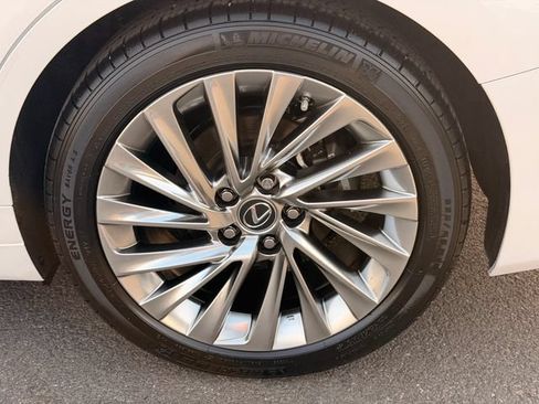 Used 2023 Lexus ES 300h w/ Accessory Package (Z1) FWD image 12