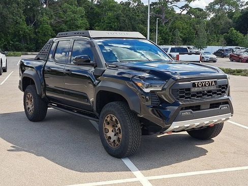 New 2025 Toyota Tacoma Trailhunter image 2