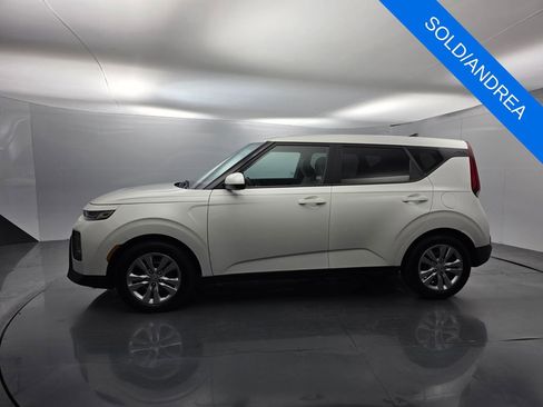 Used 2021 Kia Soul LX FWD image 7