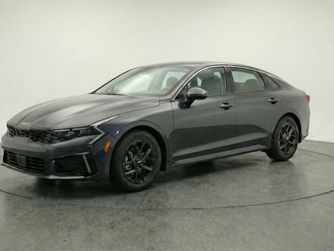 Used 2025 Kia K5 LXS FWD image 3