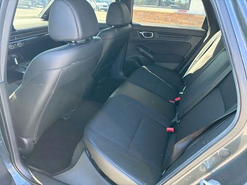 Used 2025 Honda Civic Sport image 5