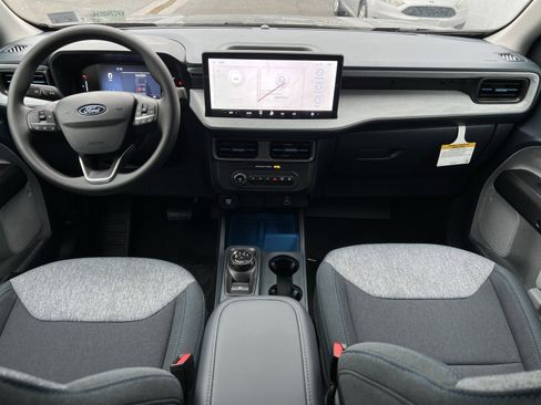 New 2026 Ford Maverick XLT image 22