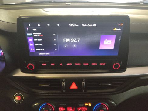 Used 2023 Kia Forte GT-Line w/ GT-Line Premium Package FWD image 25
