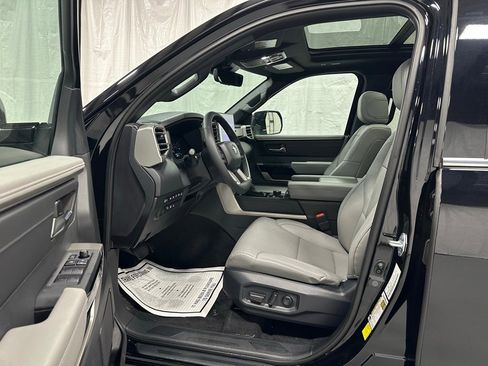 Used 2025 Toyota Sequoia Limited image 10