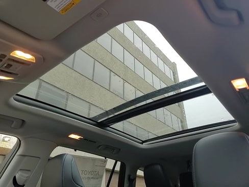 New 2025 Toyota Highlander Platinum image 20