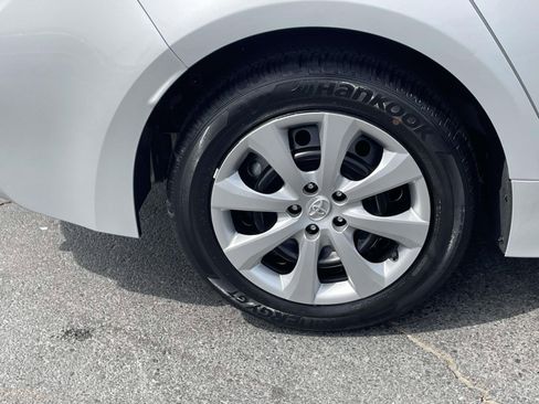 Used 2024 Toyota Corolla LE image 7