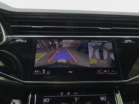 Certified 2025 Audi Q7 2.0T Premium w/ Convenience Plus Package image 23