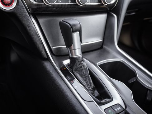 Used 2020 Honda Accord Sport image 26