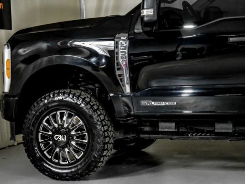 Used 2025 Ford F350 XLT image 13