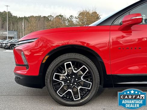 Used 2023 Chevrolet Blazer RS w/ Enhanced Convenience Package image 11