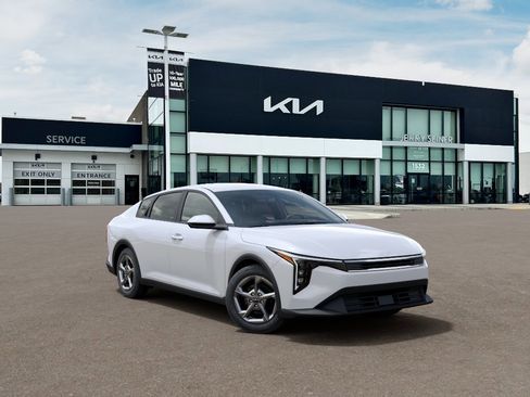 New 2026 Kia K4 FWD image 9
