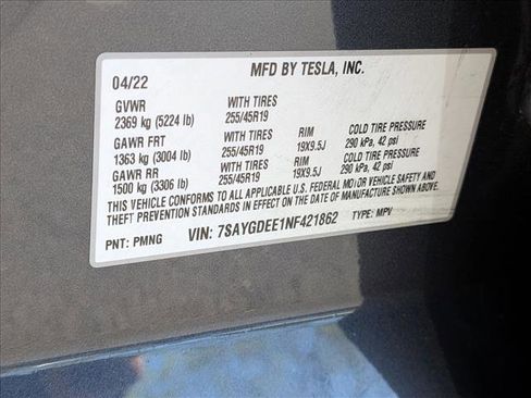 Used 2022 Tesla Model Y Long Range image 26