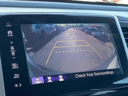 Used 2018 Honda Pilot EX image 10