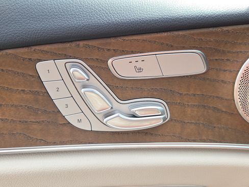 Used 2023 Mercedes-Benz E 350 Sedan image 23