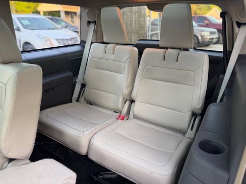 Used 2012 Ford Flex SEL w/ Equipment Group Order Code FWD image 16