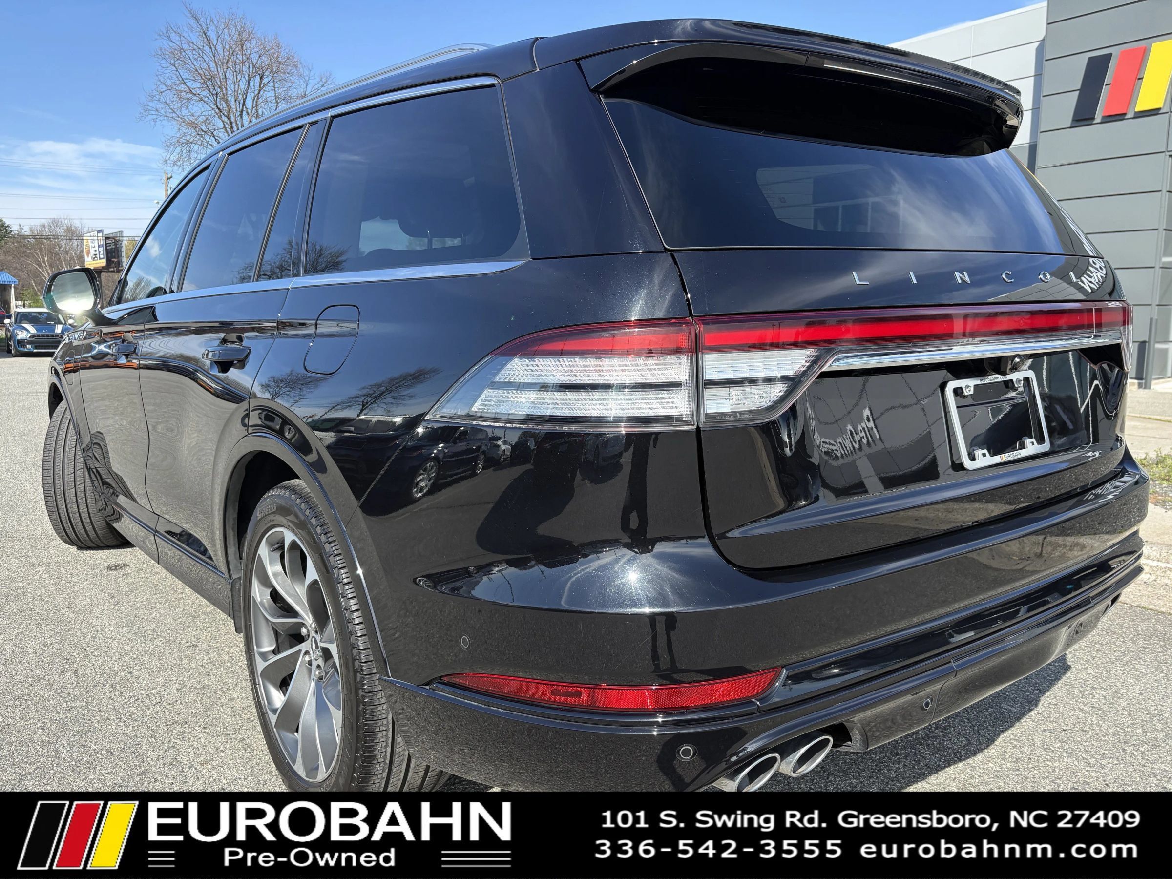 Used 2022 Lincoln Aviator Grand Touring w/ Equipment Group 301A AWD/4WD image 3