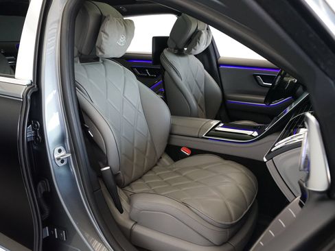 Used 2024 Mercedes-Benz Maybach S 580 4MATIC image 10