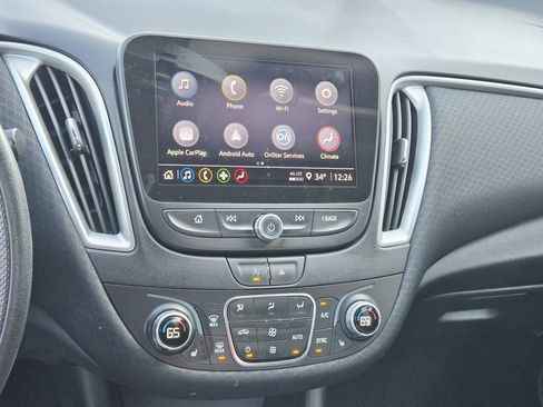 Used 2022 Chevrolet Malibu LT image 24