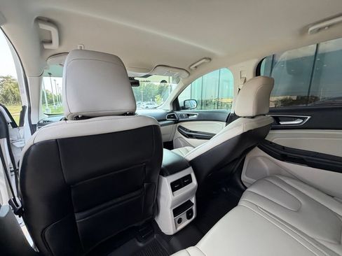 Used 2021 Ford Edge Titanium FWD image 21