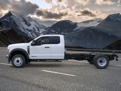 New 2026 Ford F450 XL image 4